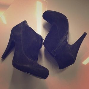 Nine West Suede Leather Booties (Size 7)